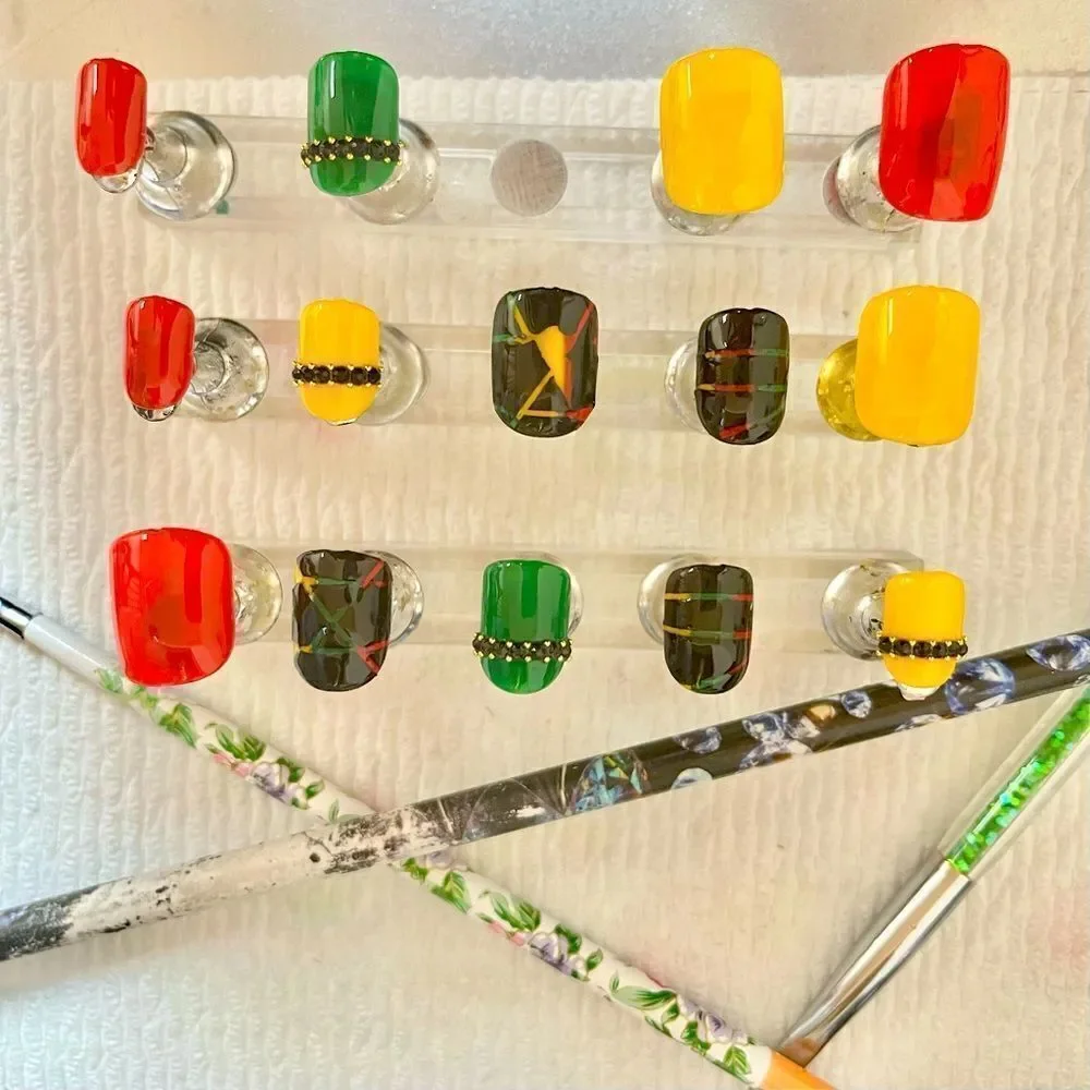 Abstract Design pressons - Picture 3 of 6